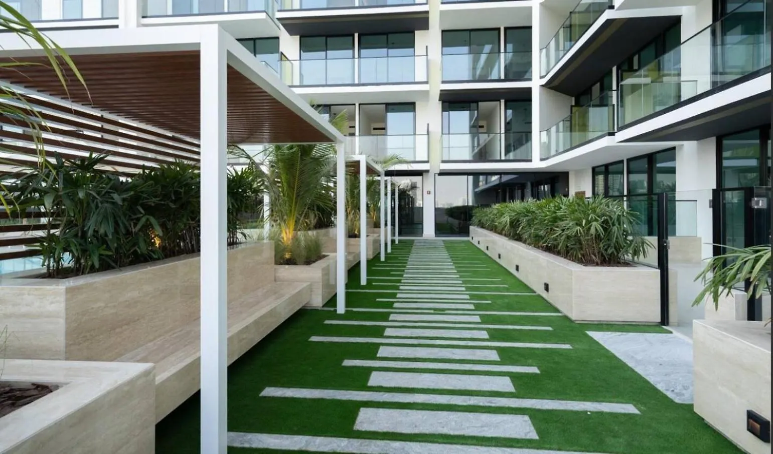 Apartment Curated Calm Elegant 1Br Stay In Jvc Dubai
